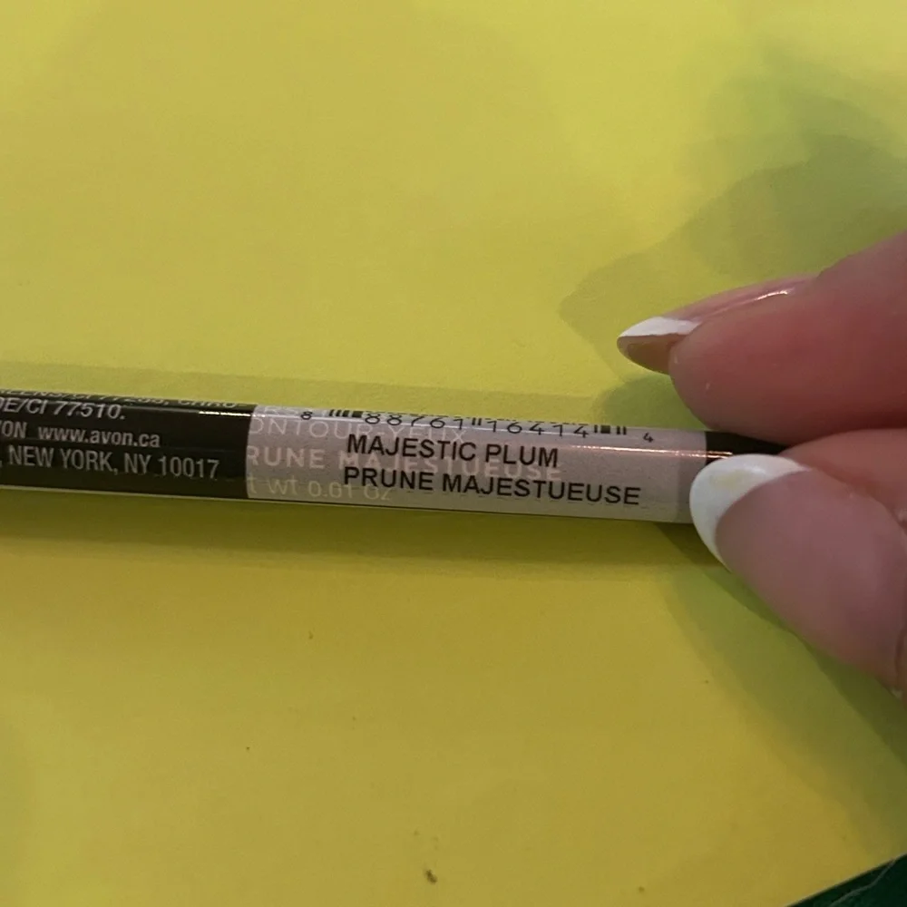 Avon True Color Eyeliner. Majestic Plum